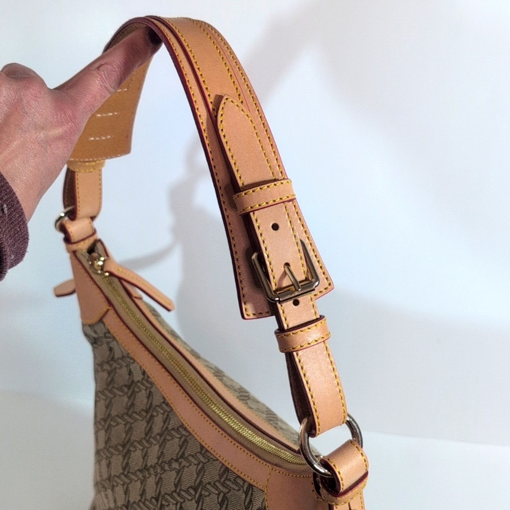 Dooney & Bourke Maritime Hobo Sac NWOT - Picture 13 of 16